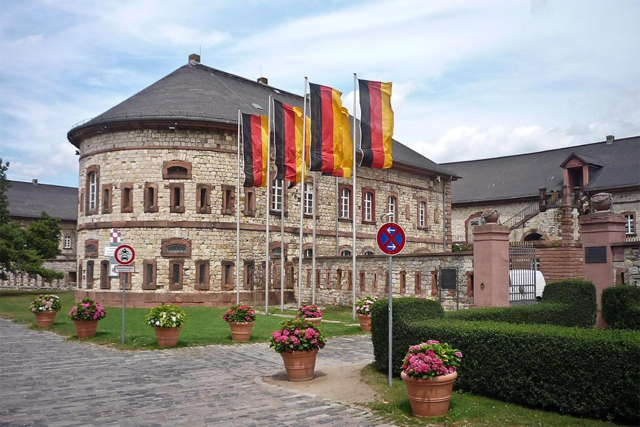 Erdgeschoss Wohnung Wiesbaden Stadtmitte 2 Zimmer Kueche Bad Exterior foto